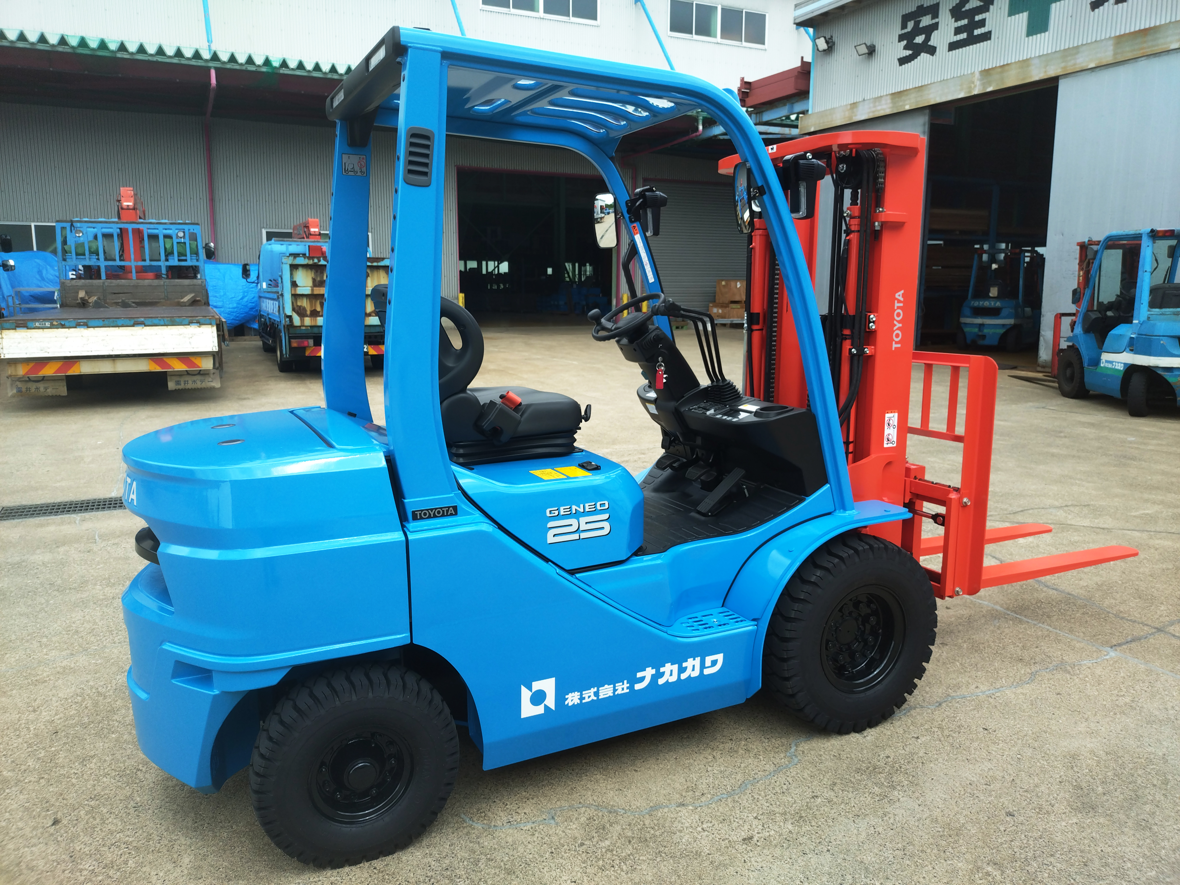 2.5ｔのフォークリフト